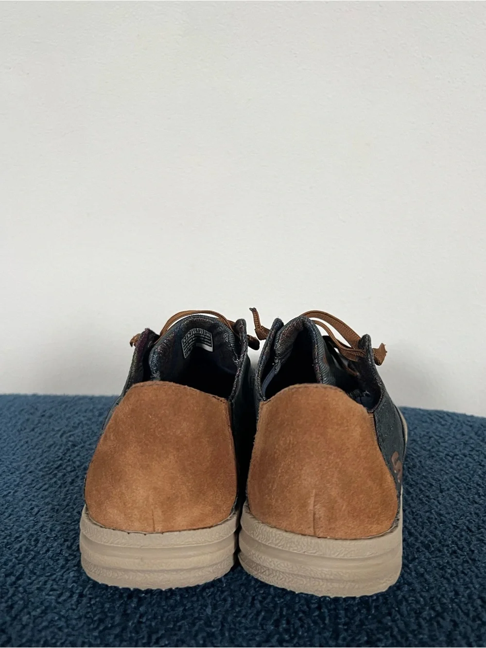 Skechers 10 never